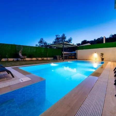 Aselya-villa With Private Pool For 8 Persons In Gocek ヴィラ フェティエ
